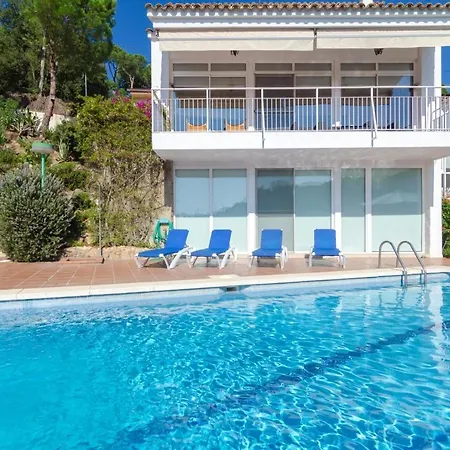 Club Villamar - Adela Villa *